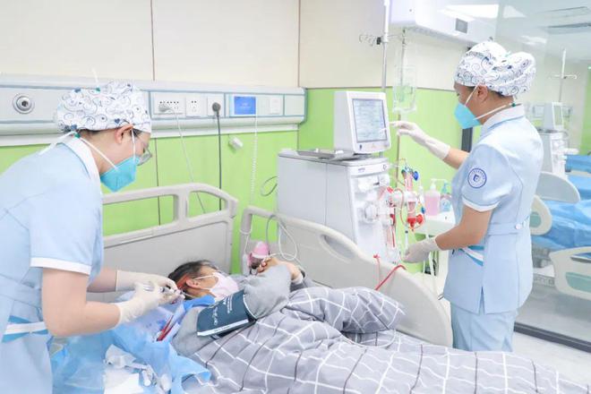 9博体育血液净化科：爱不停“析”守护传染病患者的生命线(图2)